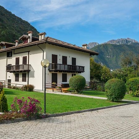 Appartamento Manuela Pieve Di Ledro Exteriör bild